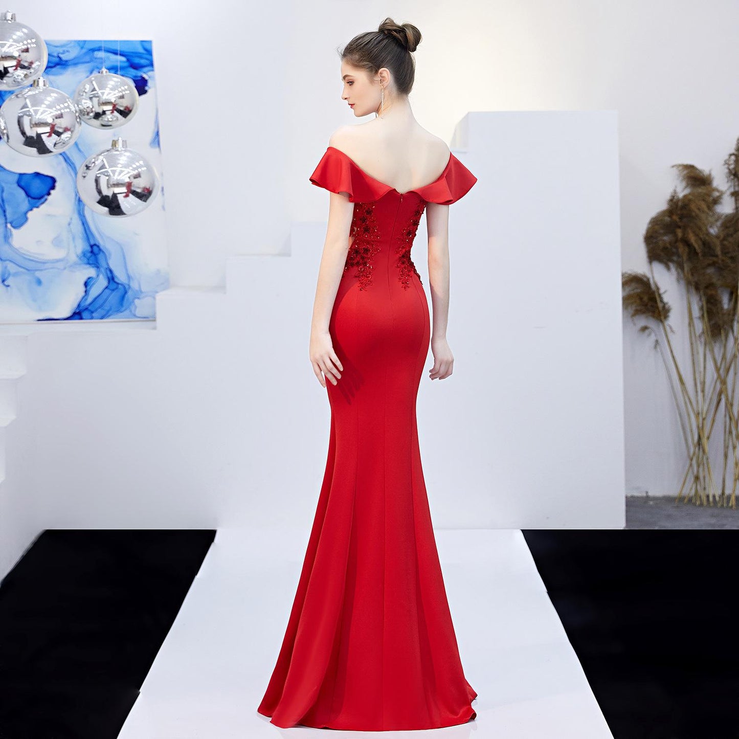 Elegant Off-Shoulder Mermaid Gown with Beaded Bodice – Perfect for Formal Events and Red-Carpet Occasions 16268